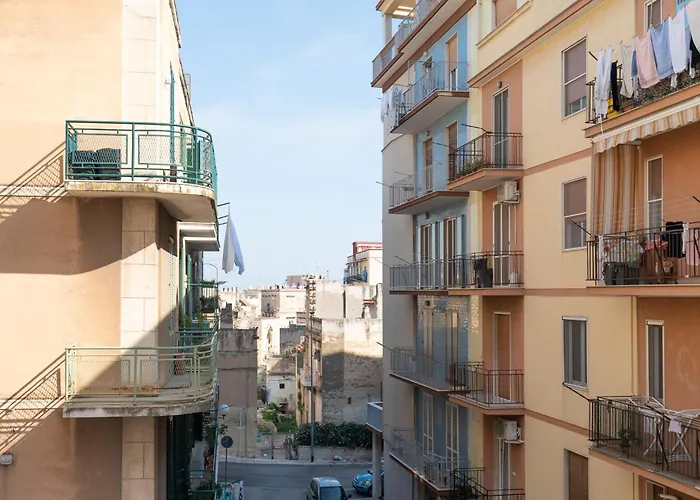 Le Rondini Sul Mare - A ביצ'לייה
